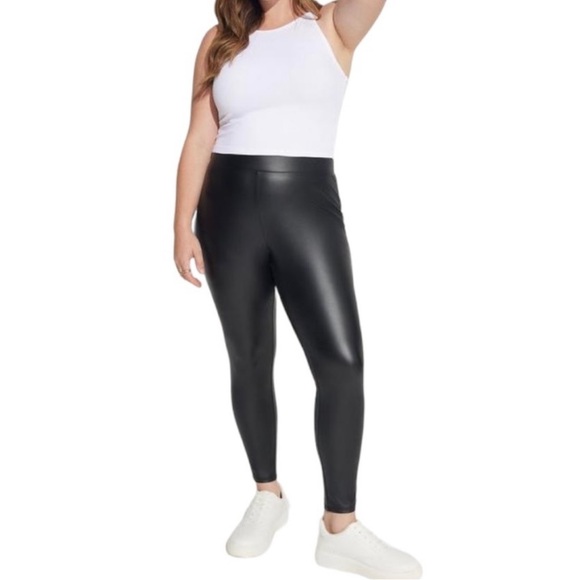Torrid black faux leather stretchy pants, leggings 2X - Picture 1 of 12